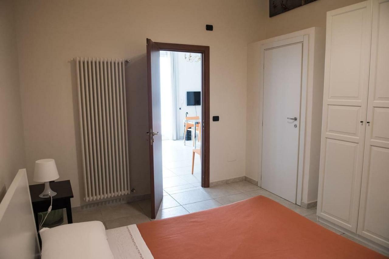 Central Apartment - Residenza Battistessa Caserta Exterior foto